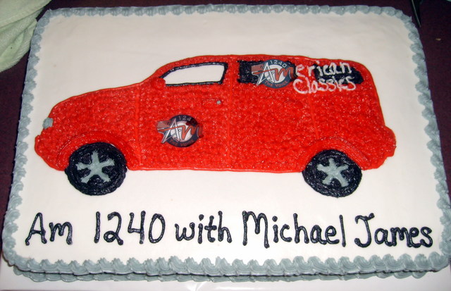 2008 cake auction 010