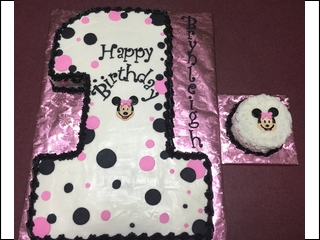 Minnie 1 with smash cake