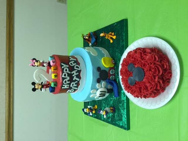 Mickey Clubhouse w/ Smash Cake