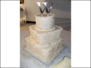 priest wedd cake