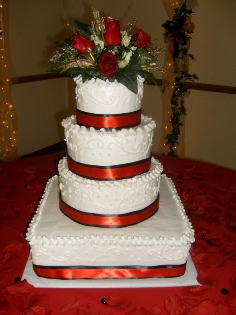 feb 9 wedd cake1