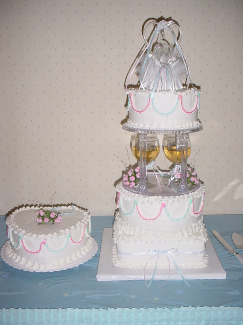 Copy of wedding cakes october 005